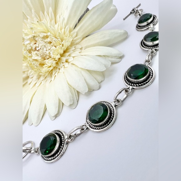 GREEN QUARTZ BRACELET - Picture 7 of 8